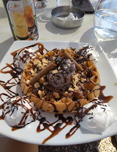 Waffle dessert